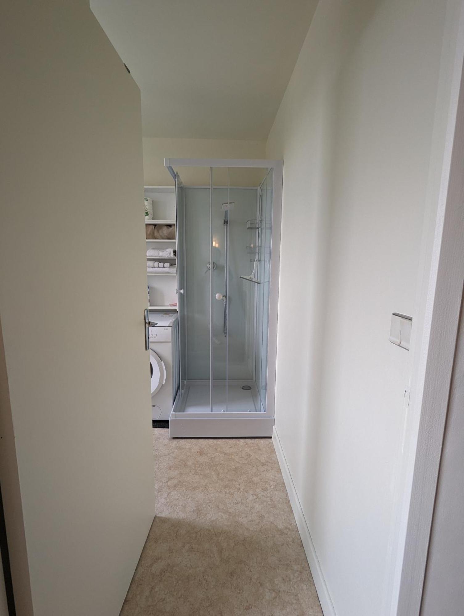 Studio 63M2 3Eme Etage Ou Chambre Dans Appartement 2Eme Etage Pour Sejours A Moulins Moulins  Exterior foto